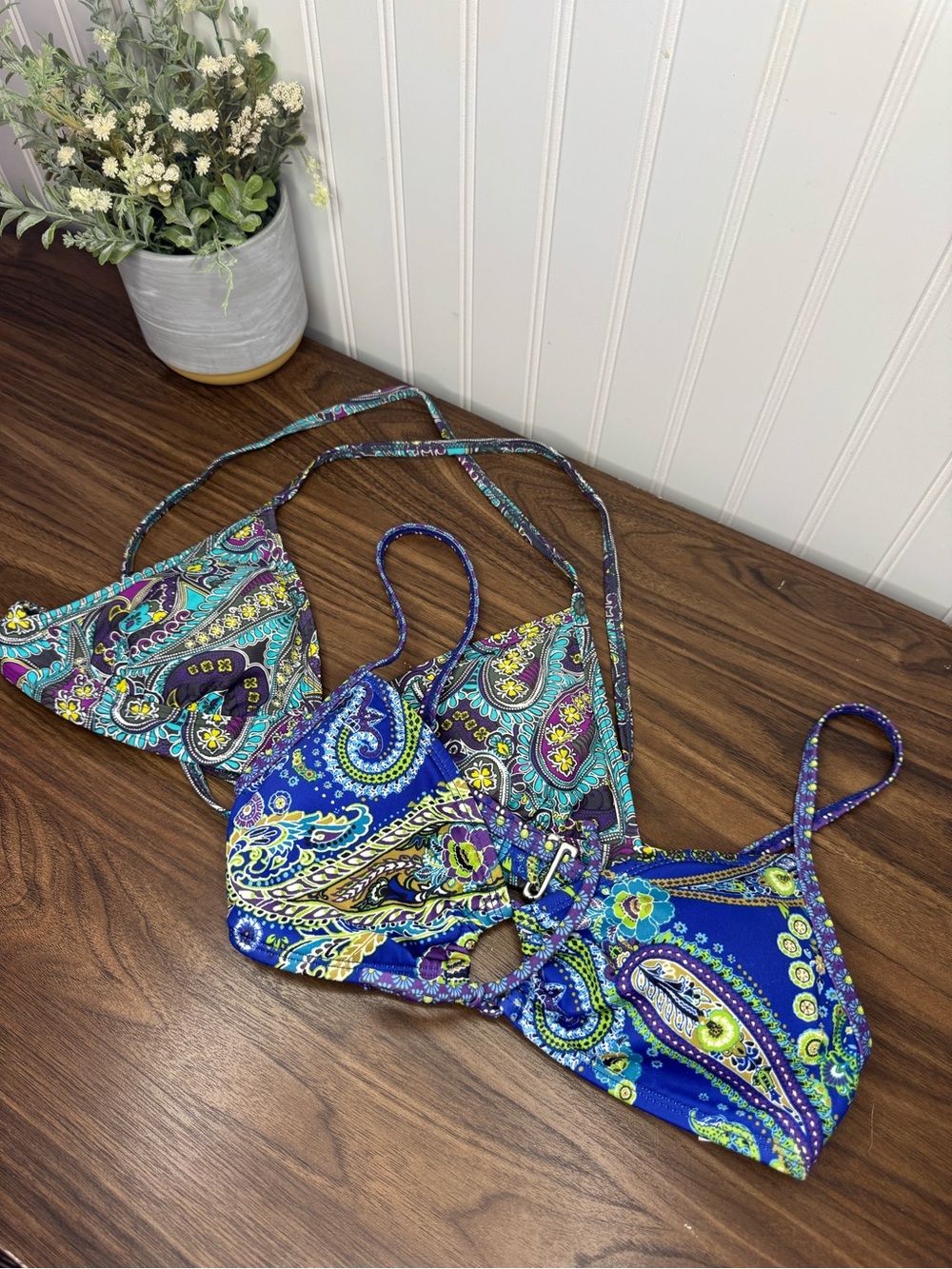 Athleta Womens Bundle Two Bikini Swim Top  Paisley Floral Colorful Vibrant Sz XS